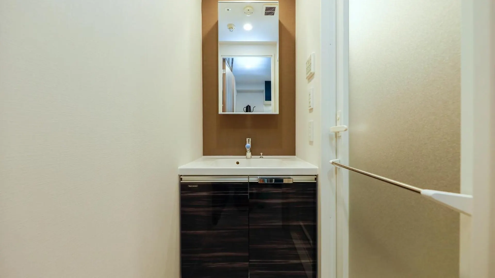 Seaside Tamachi 202,302,402,502,602,702 - Vacation Stay 44297V Tokyo